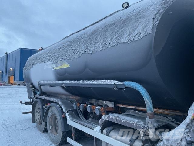 Scania P114LB-380 Autocisterna