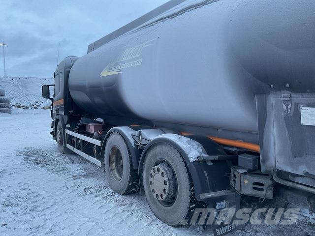 Scania P114LB-380 Autocisterna