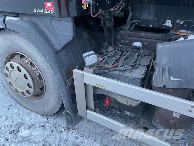 Scania P114LB-380 Autocisterna
