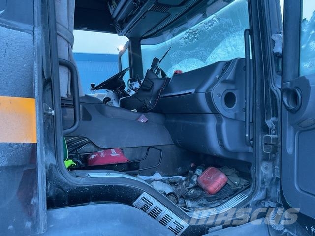Scania P114LB-380 Autocisterna
