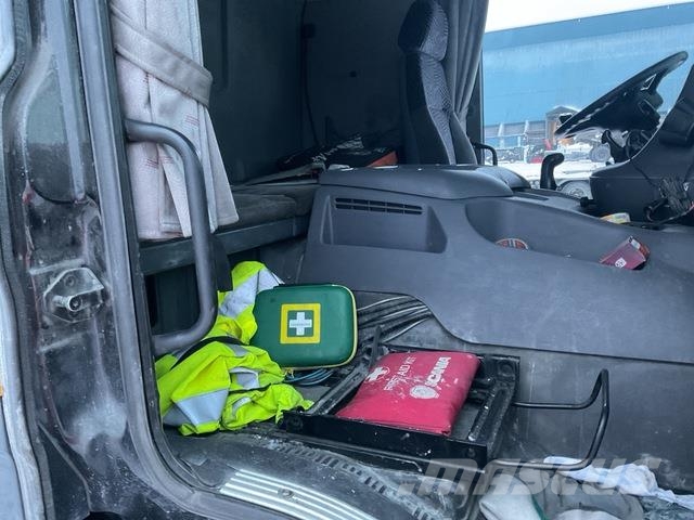 Scania P114LB-380 Autocisterna