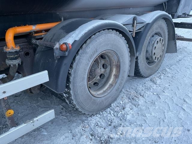 Scania P114LB-380 Autocisterna