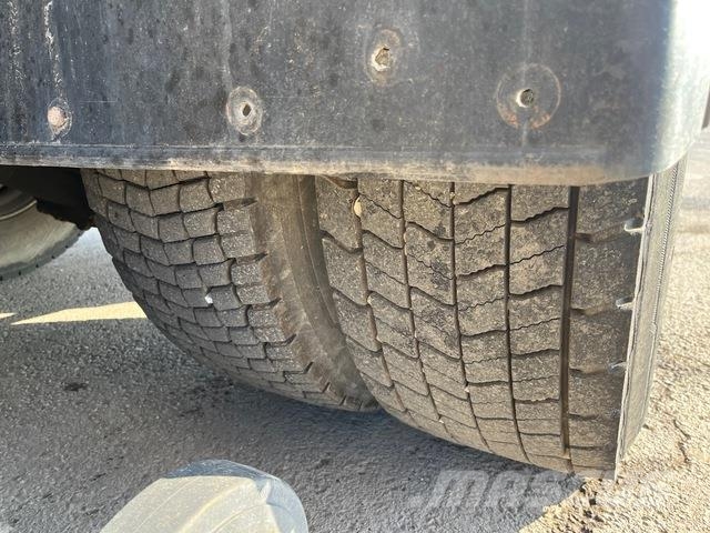 Scania P250 Sopmaskiner