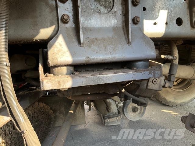 Scania P250 Sopmaskiner