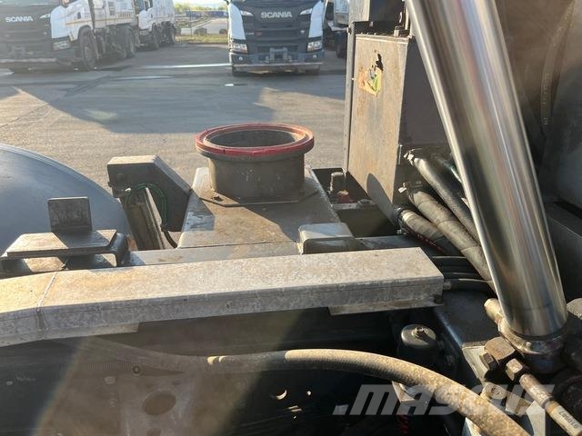 Scania P250 Sopmaskiner