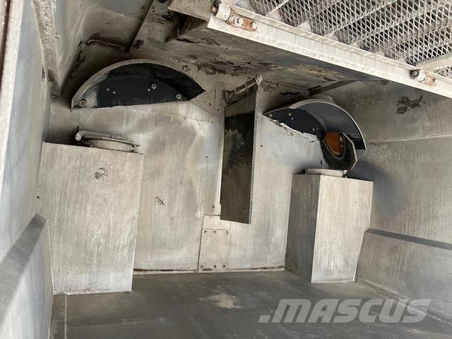Scania P250 Sopmaskiner