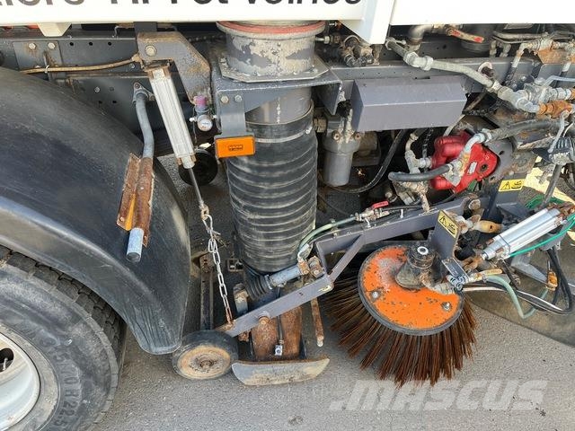Scania P250 Sopmaskiner
