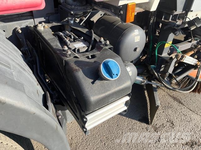 Scania P250 Sopmaskiner