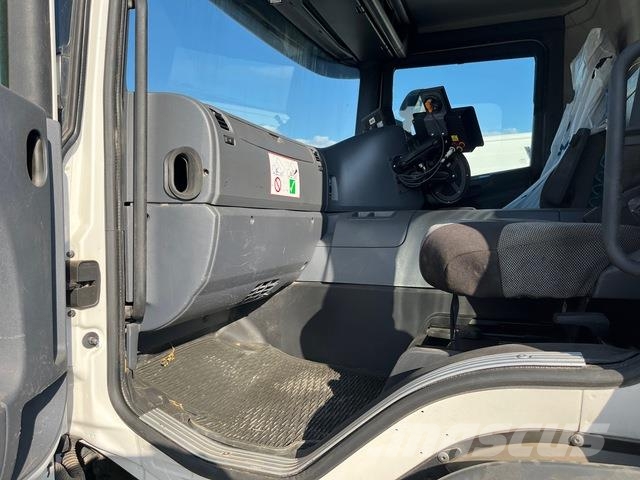 Scania P250 Sopmaskiner