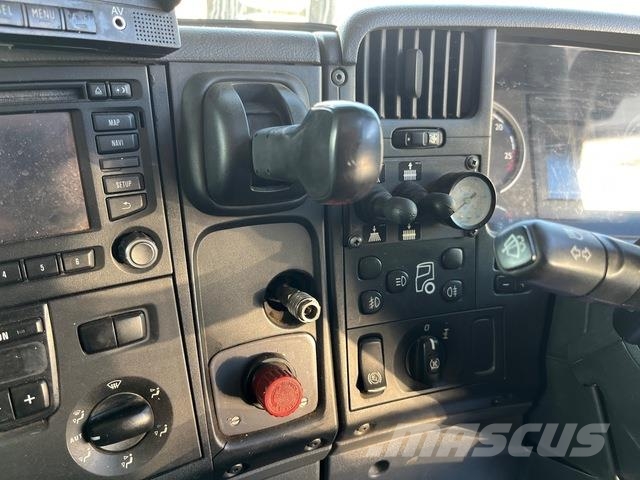 Scania P250 Sopmaskiner