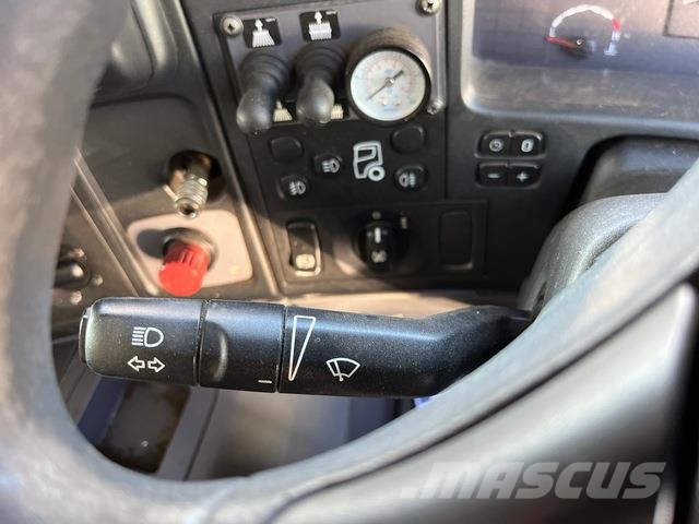 Scania P250 Sopmaskiner