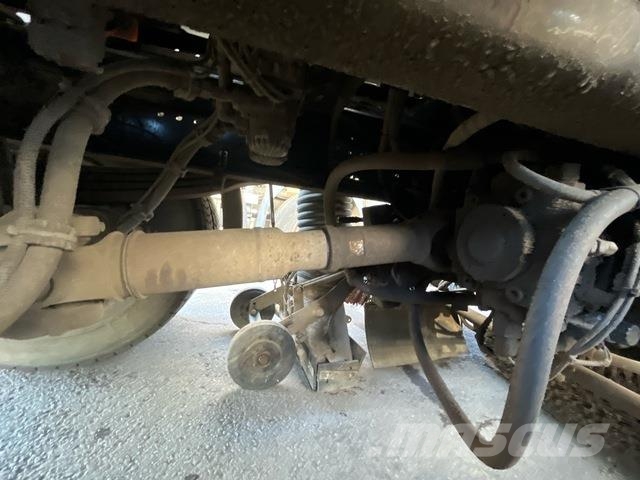 Scania P250 Sopmaskiner