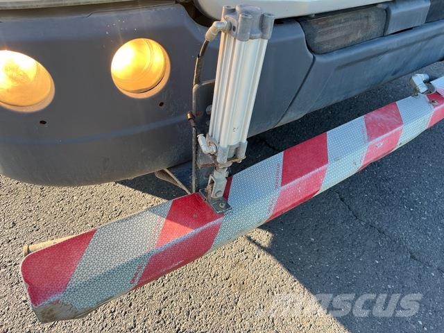 Scania P250 Sopmaskiner