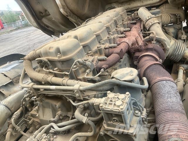 Scania P410CB Betonipumppuautot