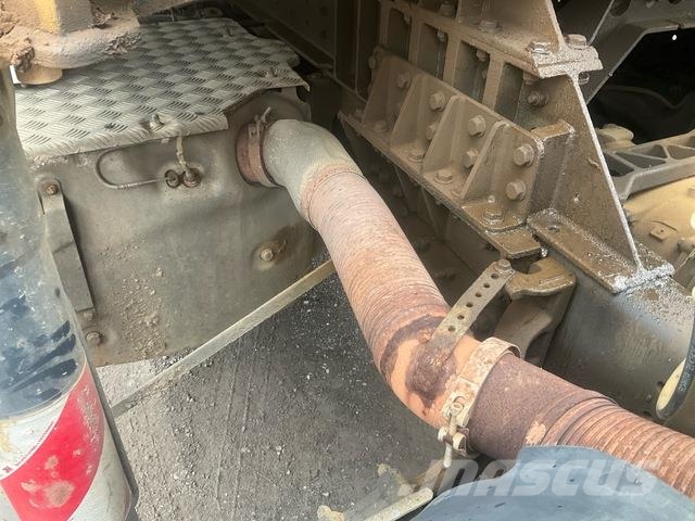 Scania P410CB Betonipumppuautot