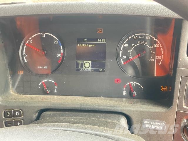 Scania P410CB Betonipumppuautot