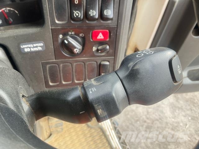 Scania P410CB Betonipumppuautot