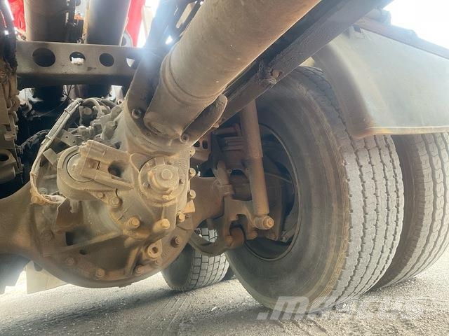Scania P410CB Betonipumppuautot