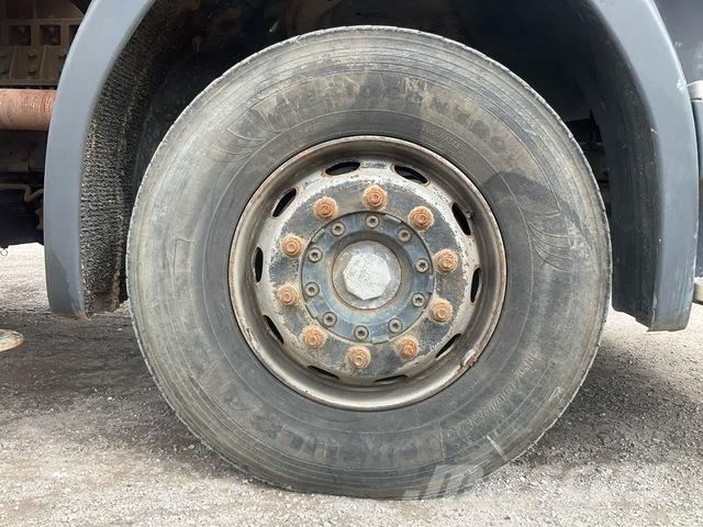 Scania P410CB Betonipumppuautot