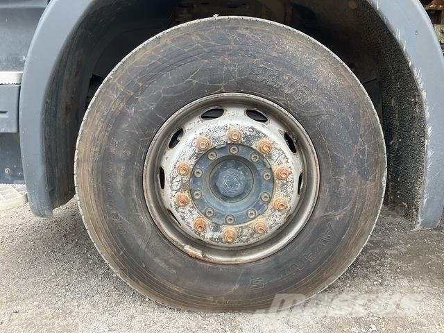 Scania P410CB Betonipumppuautot