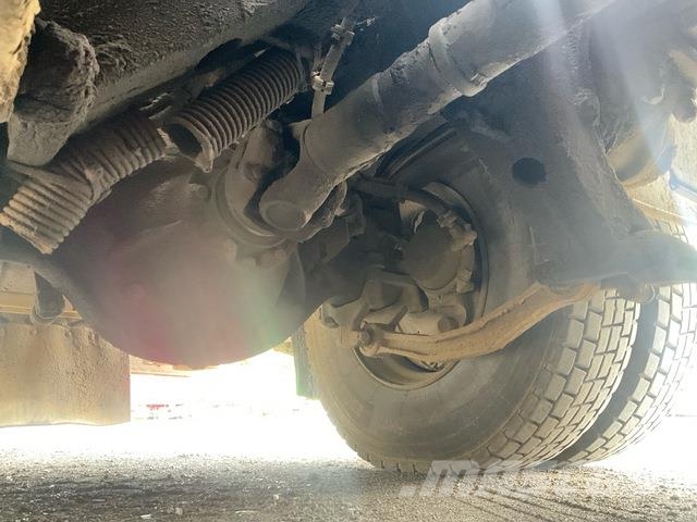 Scania P410CB Betonipumppuautot