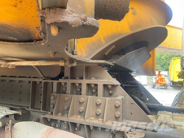 Scania P410CB Betonipumppuautot