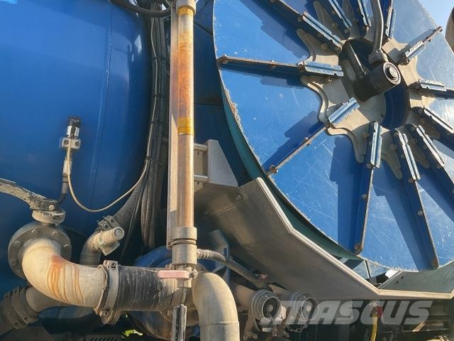 Scania R420CB Kombinované/Čerpací cisterny