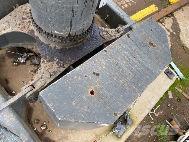 Sennebogen 835E Construction - Others