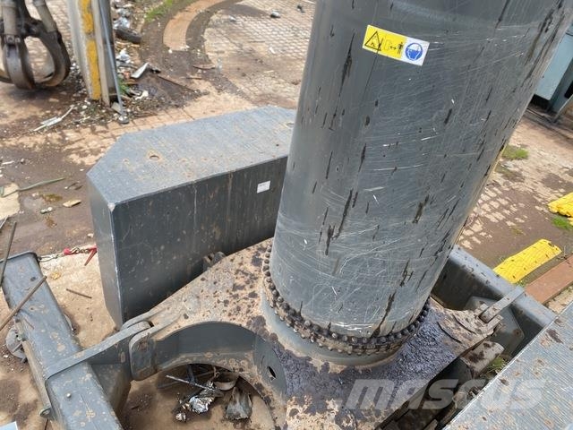 Sennebogen 835E Construction - Others