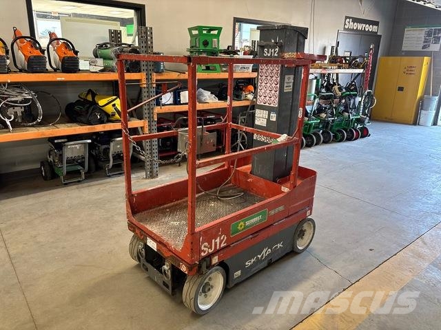 SkyJack SJ12 Személyemelők