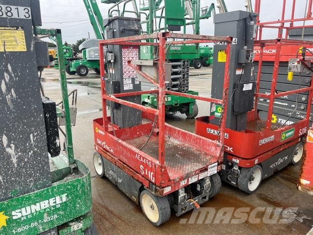 SkyJack SJ16 Plataformas elevatórias verticais