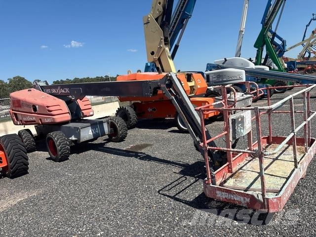 SkyJack SJ45T Teleskop bomliftar