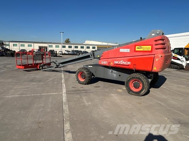 SkyJack SJ45T Nacelles télescopiques