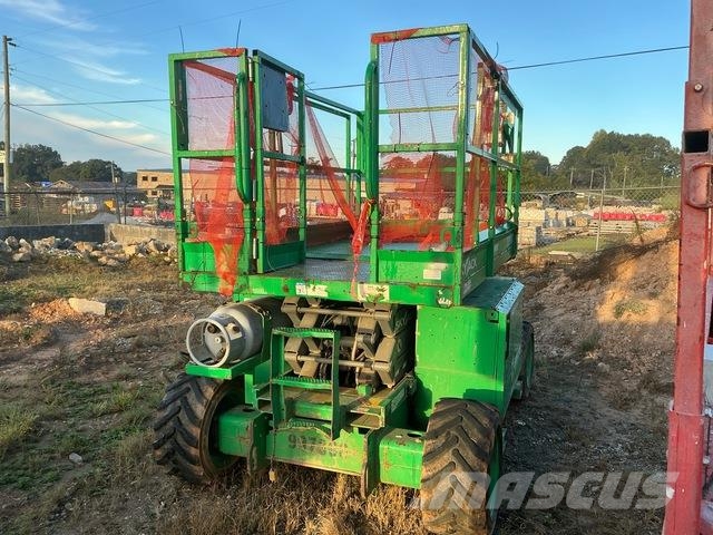 SkyJack SJ6826 RT Šķerveida pacēlāji