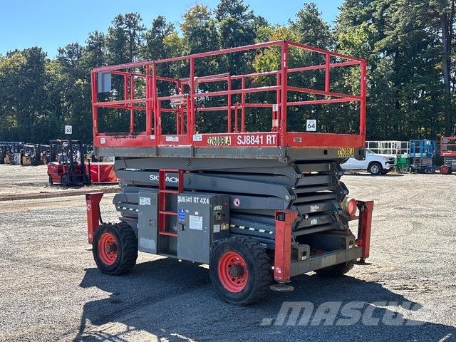 SkyJack SJ8841RT シザースリフト