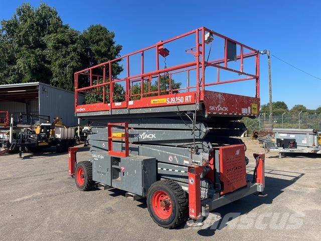 SkyJack SJ9250 Platforme foarfeca