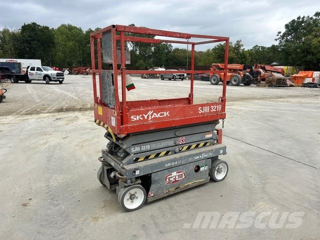 SkyJack SJIII-3219 Makazaste platforme