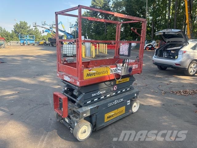 SkyJack SJIII-3219 Scheren-Arbeitsbühnen