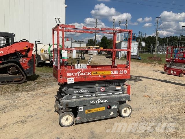 SkyJack SJIII-3219 Elevadores de tesoura