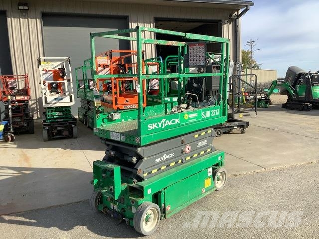SkyJack SJIII-3219 Підйомники-ножиці