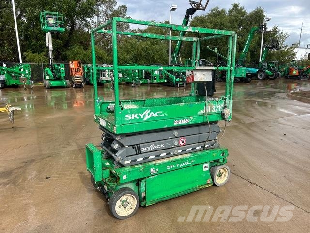 SkyJack SJIII-3219 Elevadores de tesoura