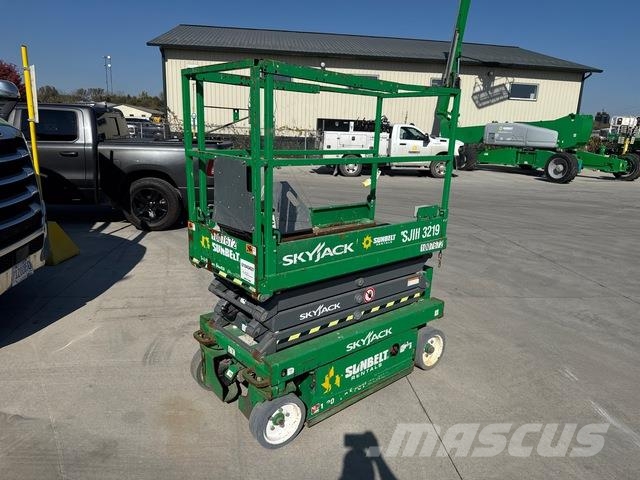 SkyJack SJIII 3219 Elevadores de tesoura