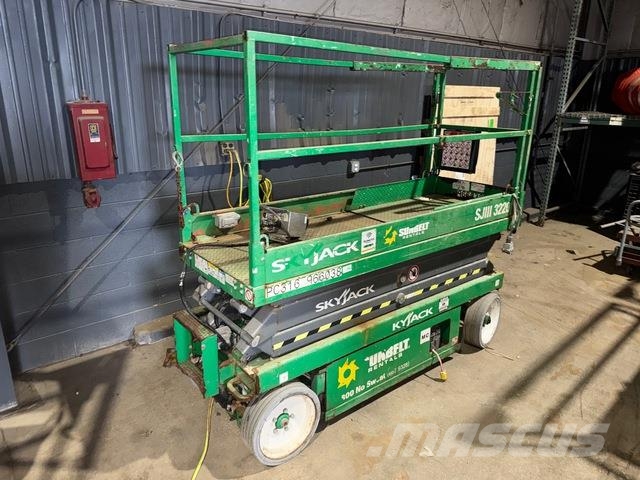SkyJack SJIII 3220 Saxlifte