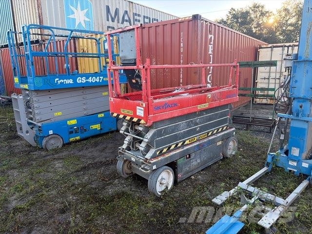 SkyJack SJIII 3226 Elevadores de tesoura
