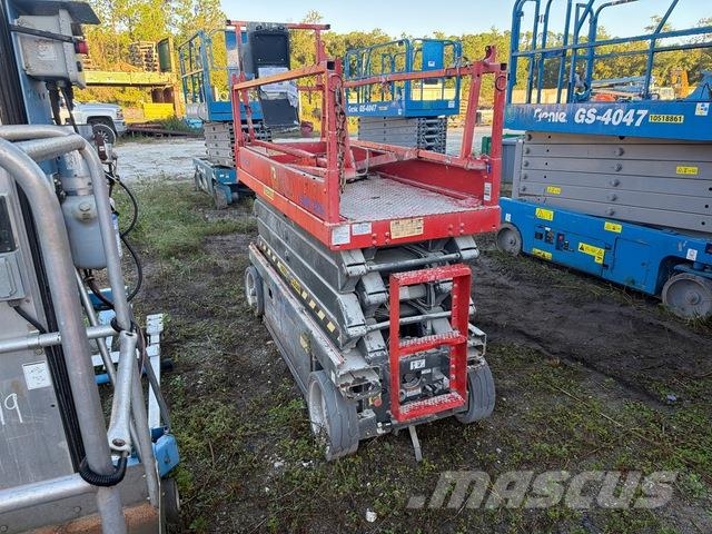 SkyJack SJIII 3226 シザースリフト