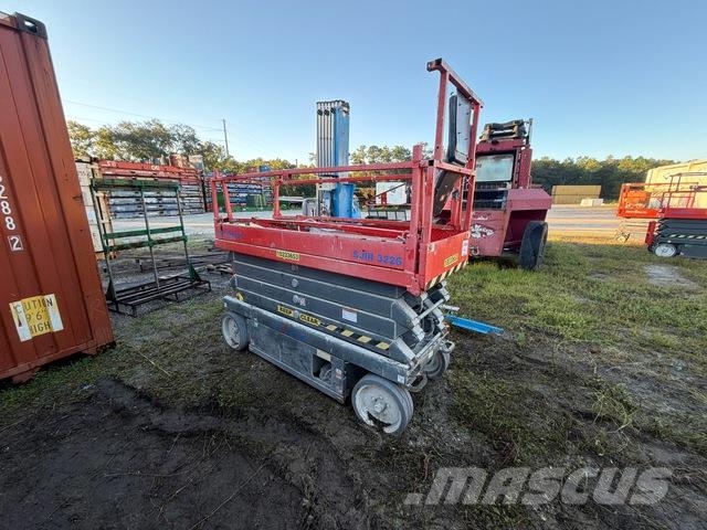 SkyJack SJIII 3226 シザースリフト