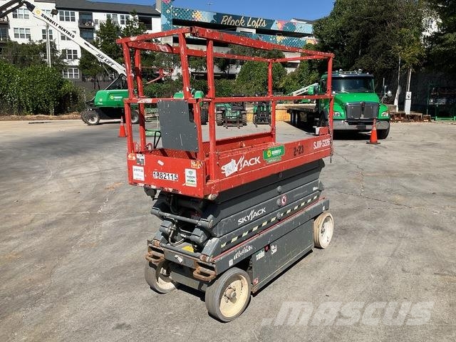 SkyJack SJIII3226 Scissor lifts