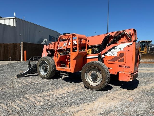SkyTrak 10054 Telescopic handlers