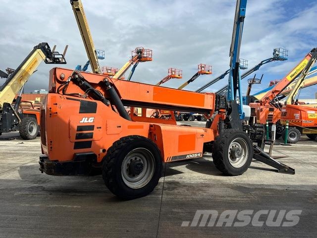 SkyTrak 10054 Telescopic handlers
