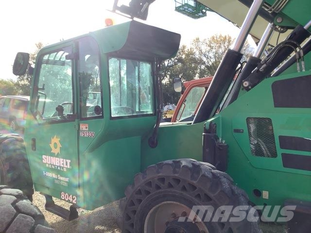 SkyTrak 8042 Telescopic handlers